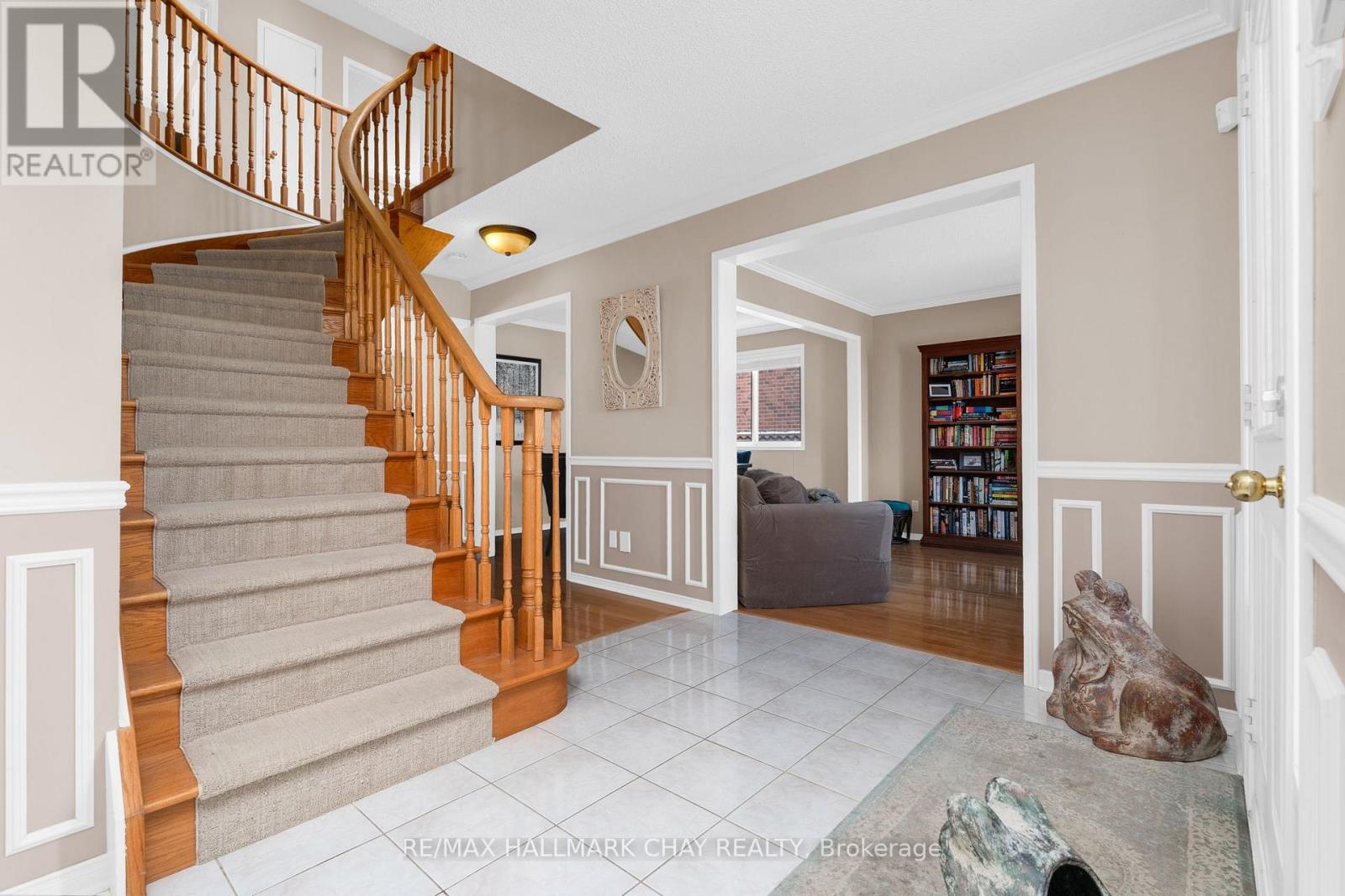 29 Benson Drive, Barrie (Sandy Hollow), Ontario  L4N 7Y1 - Photo 3 - S12738658