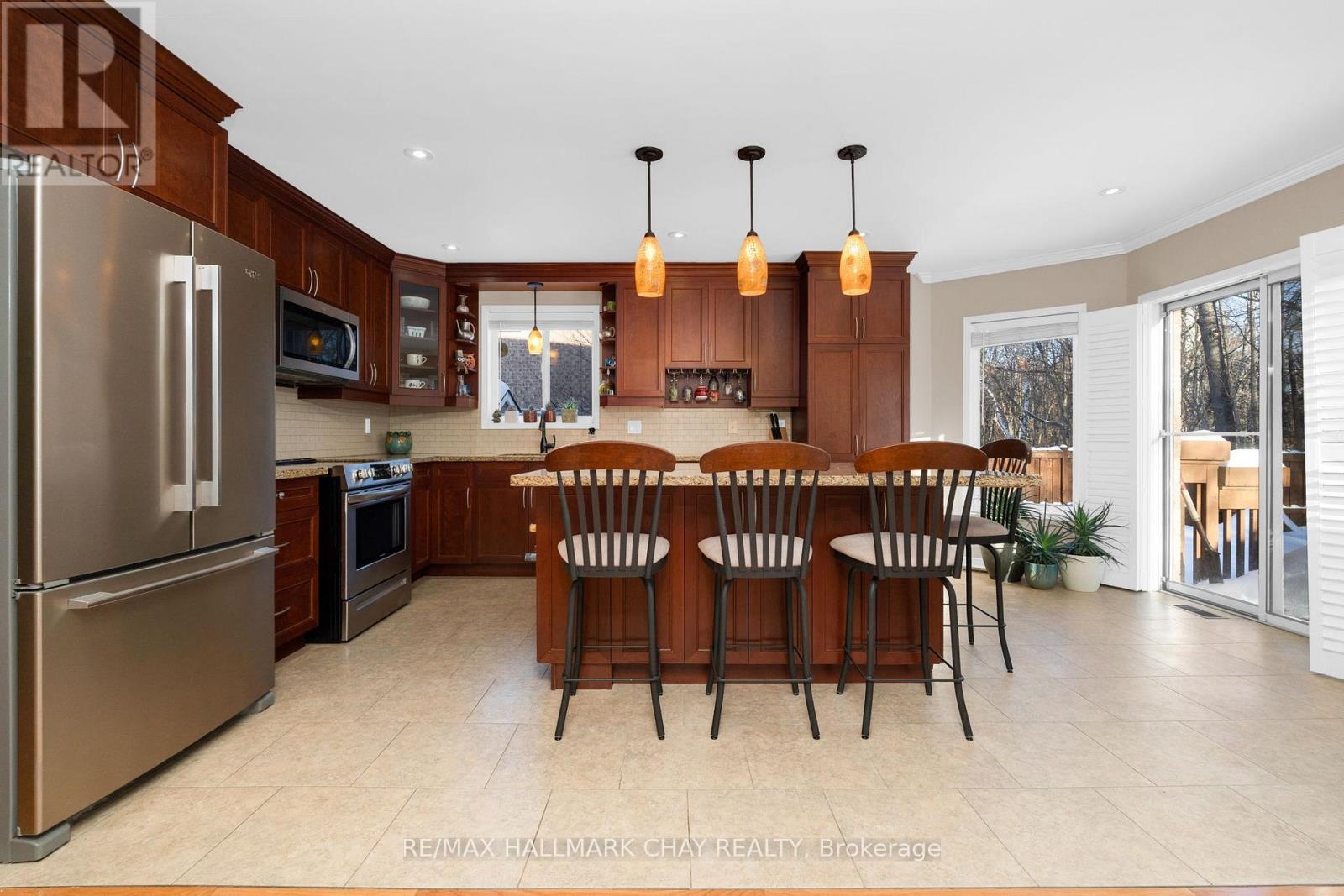 29 Benson Drive, Barrie (Sandy Hollow), Ontario  L4N 7Y1 - Photo 8 - S12738658