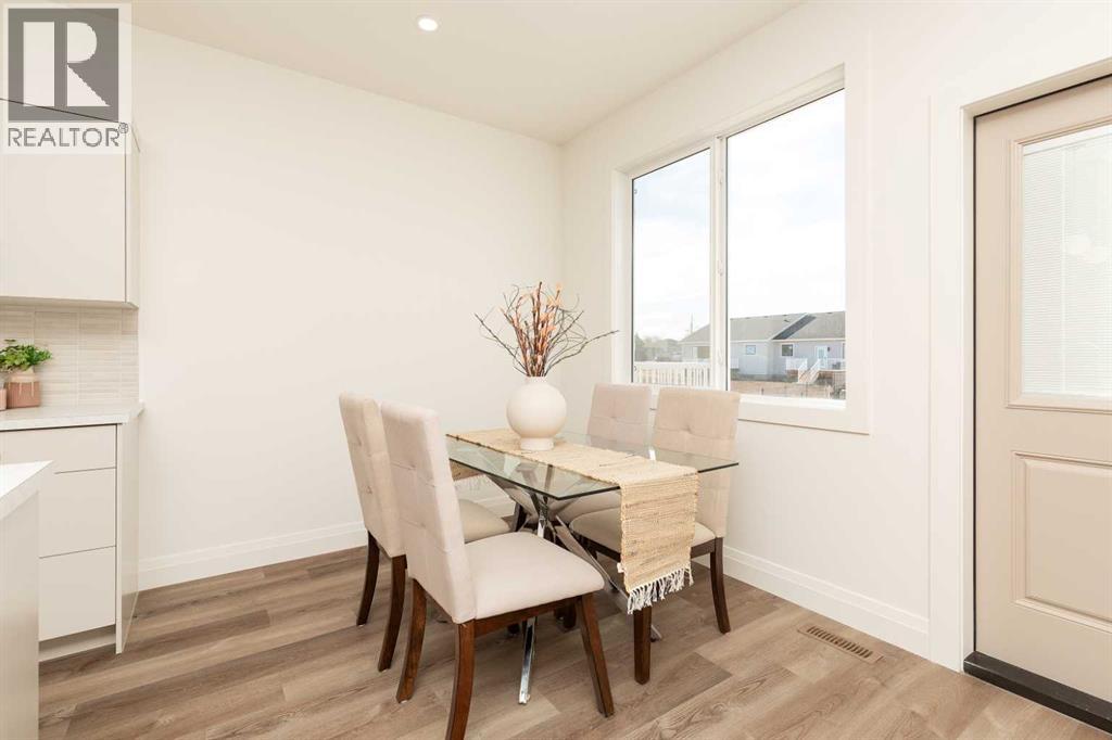 306 S 50 W, Raymond, Alberta  T0K 2S0 - Photo 9 - A2267378