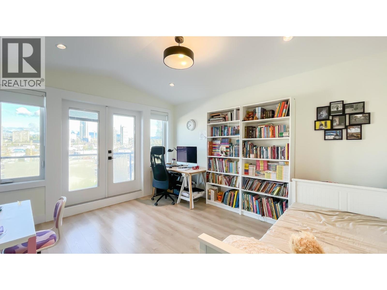 5086 Manor Street, Burnaby, British Columbia V5G 1B5 - Photo 8 - R3080604