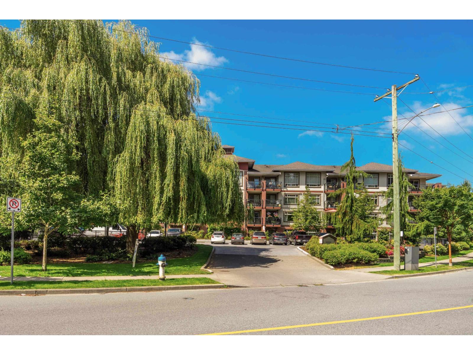 235 2233 Mckenzie Road, Abbotsford, British Columbia  V2S 4A1 - Photo 1 - R3084366