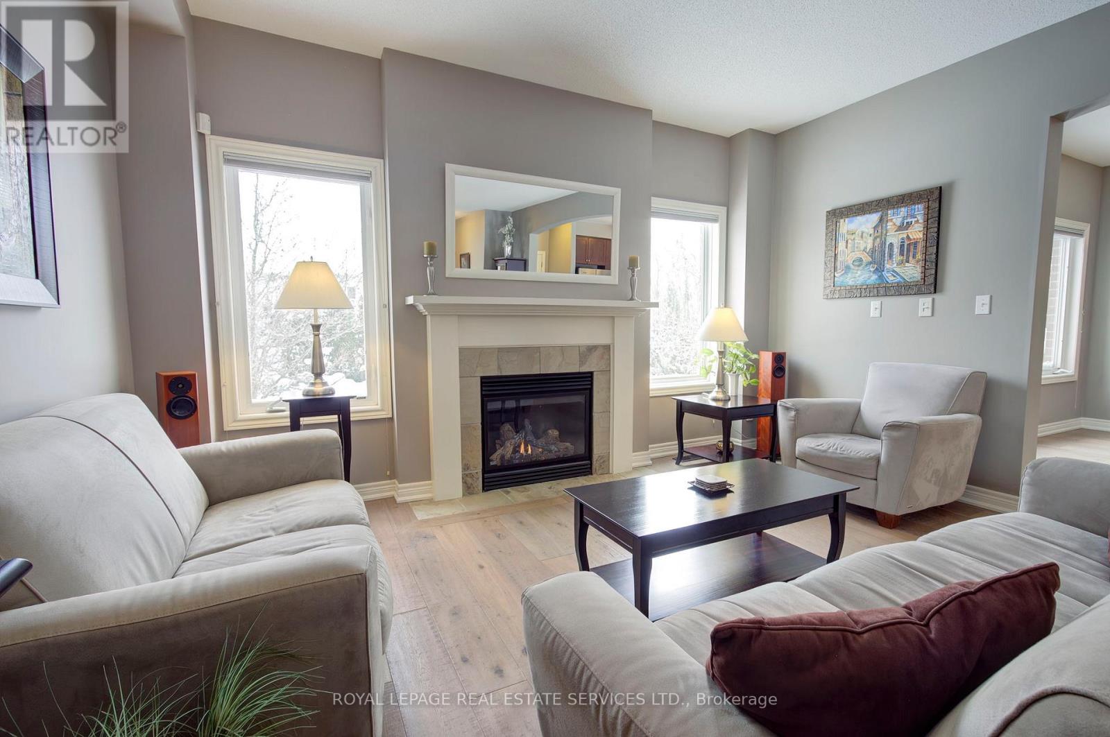 2275 Littondale Lane, Oakville, Ontario  L6M 0A6 - Photo 10 - W12738652