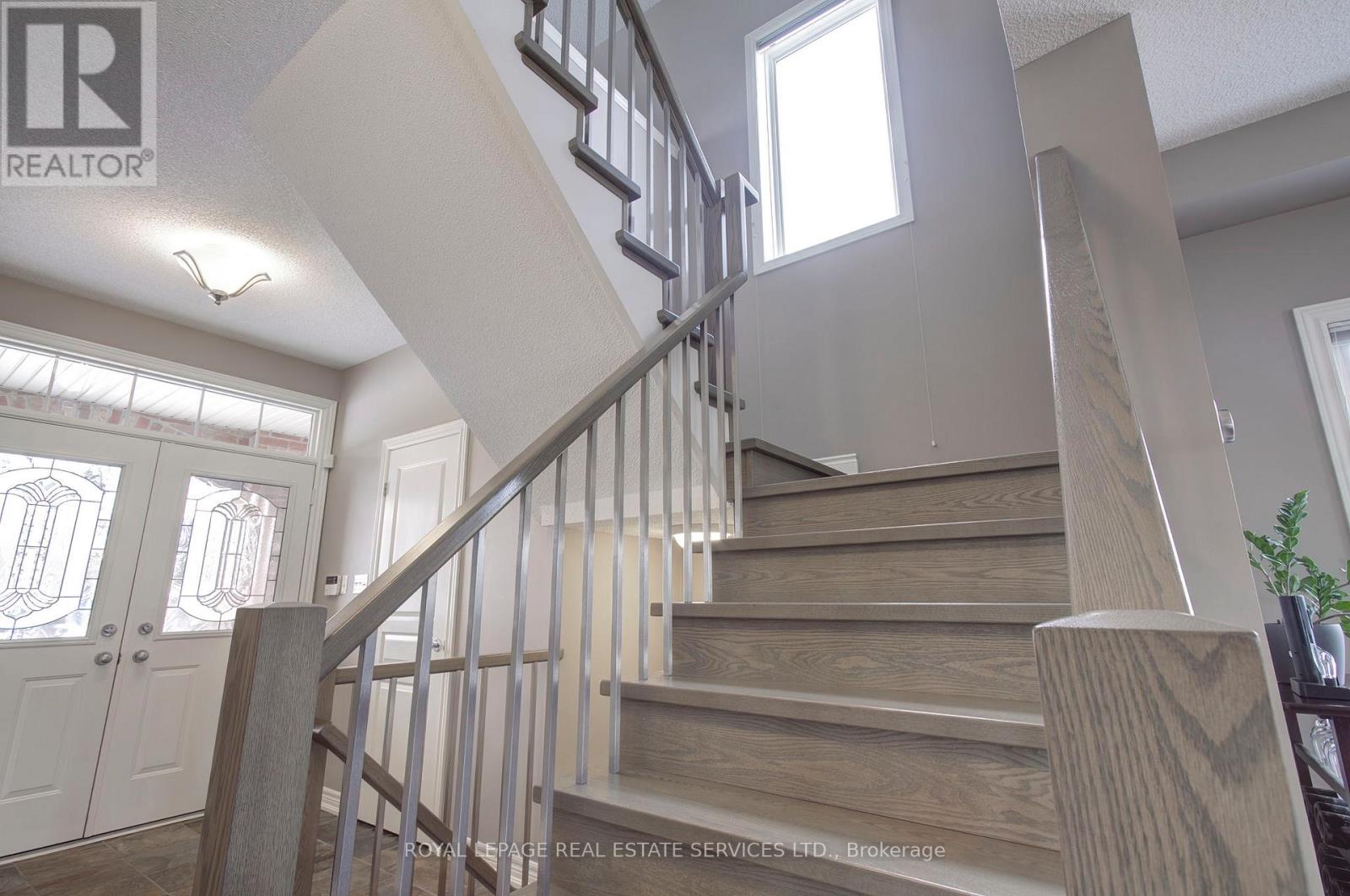 2275 Littondale Lane, Oakville, Ontario  L6M 0A6 - Photo 19 - W12738652