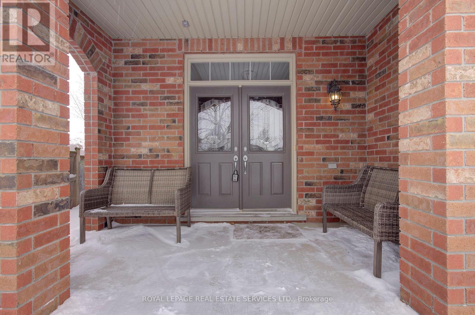 2275 Littondale Lane, Oakville, Ontario  L6M 0A6 - Photo 2 - W12738652