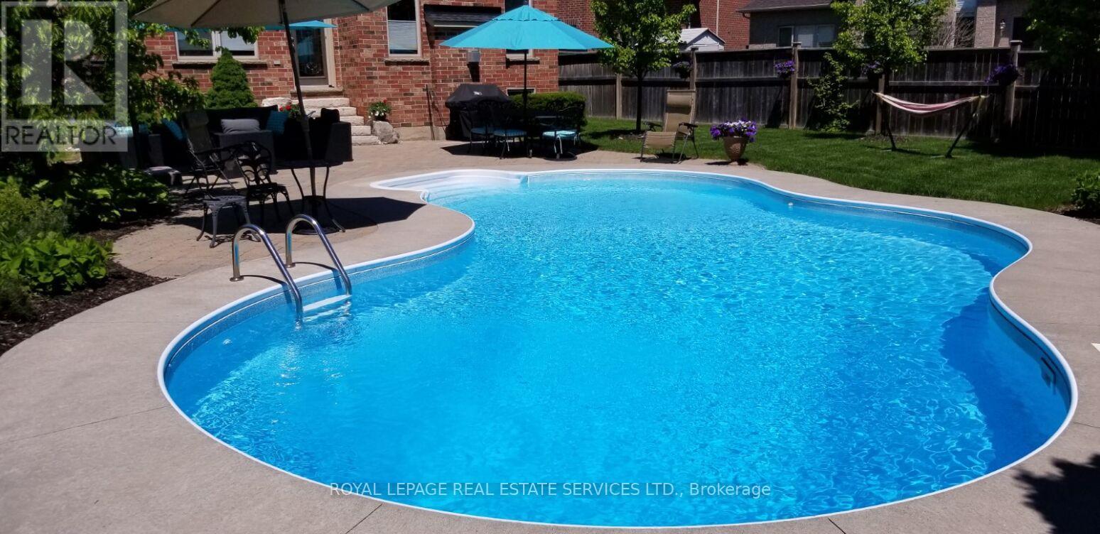 2275 Littondale Lane, Oakville, Ontario  L6M 0A6 - Photo 40 - W12738652