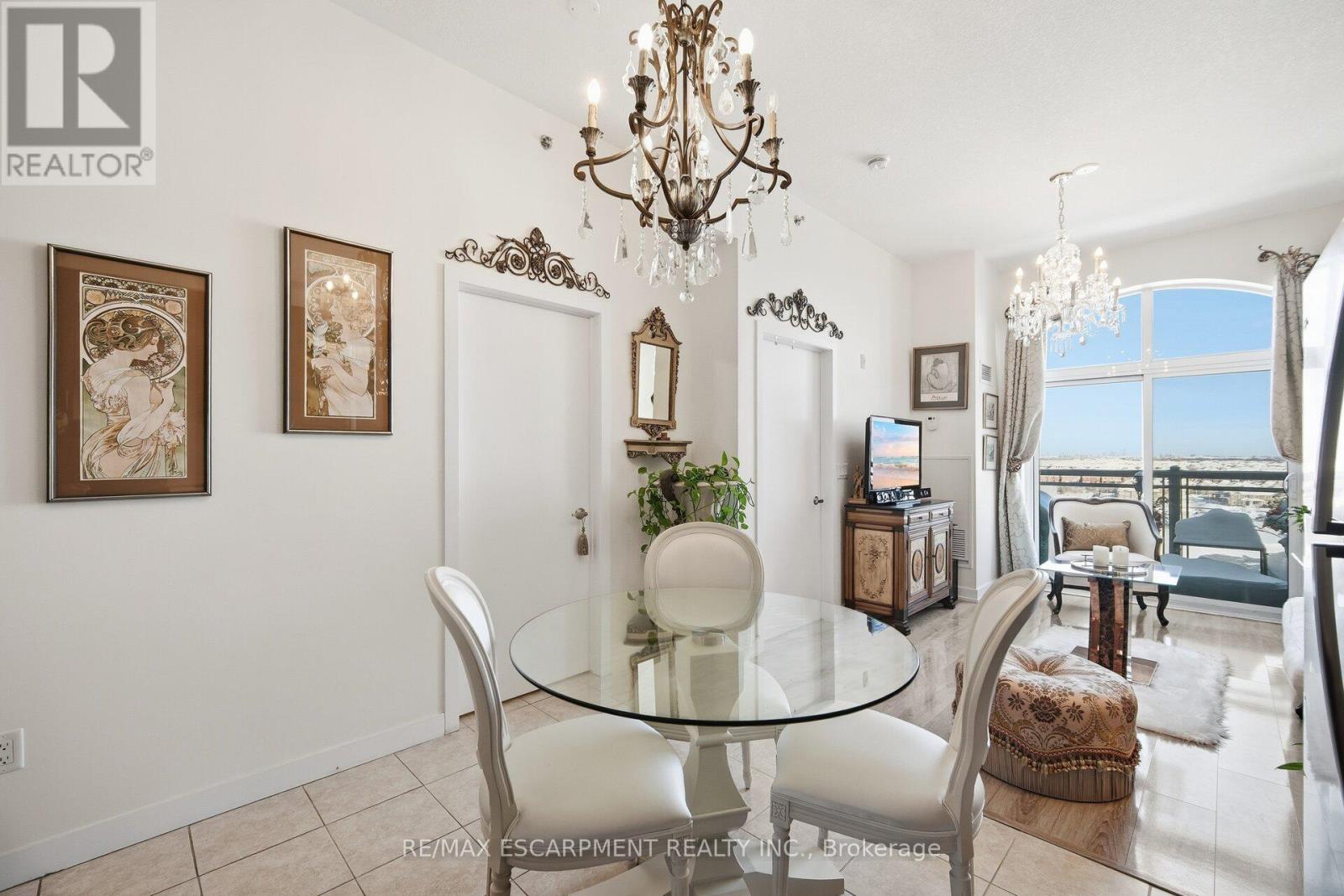 Ph #811 - 2486 Old Bronte Road, Oakville, Ontario  L6M 0Y4 - Photo 11 - W12738668