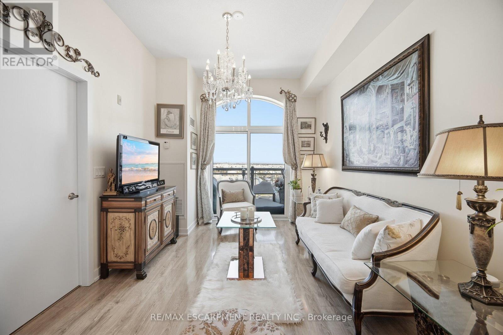 Ph #811 - 2486 Old Bronte Road, Oakville, Ontario  L6M 0Y4 - Photo 12 - W12738668