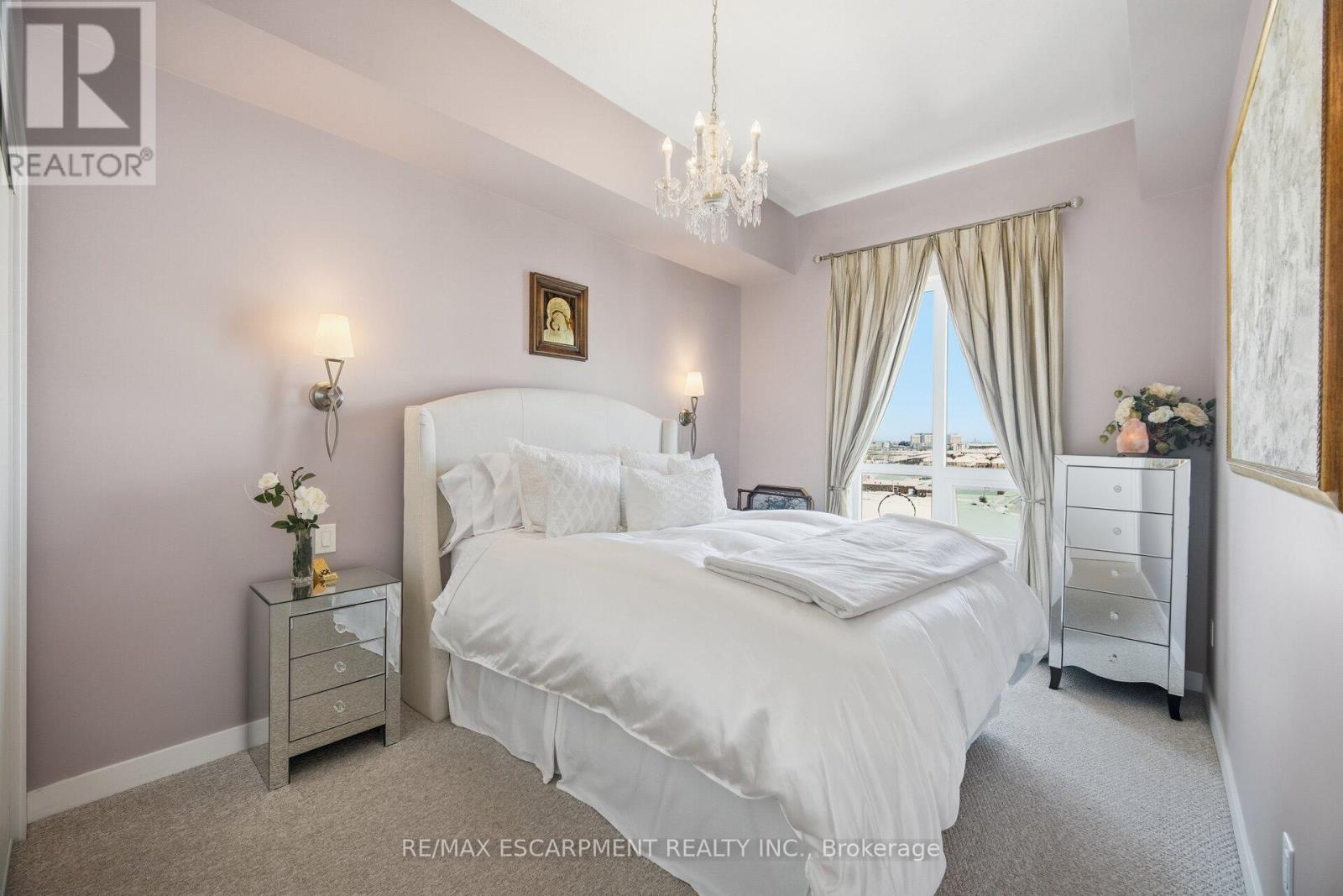 Ph #811 - 2486 Old Bronte Road, Oakville, Ontario  L6M 0Y4 - Photo 18 - W12738668