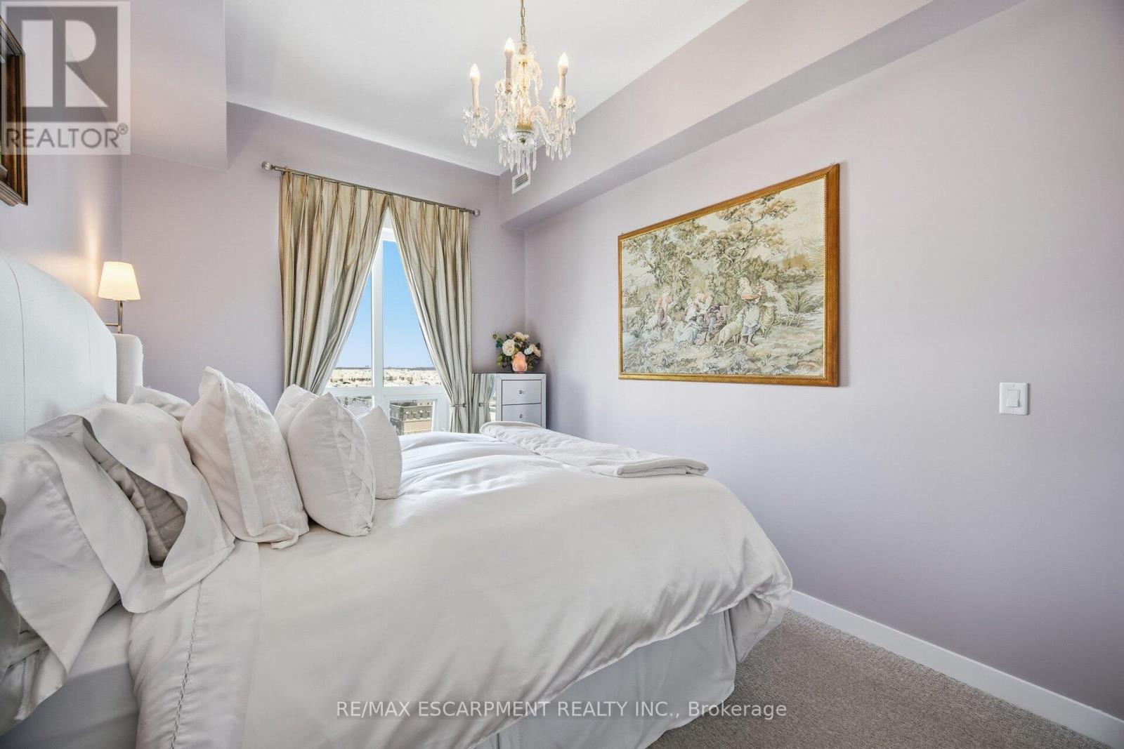 Ph #811 - 2486 Old Bronte Road, Oakville, Ontario  L6M 0Y4 - Photo 19 - W12738668