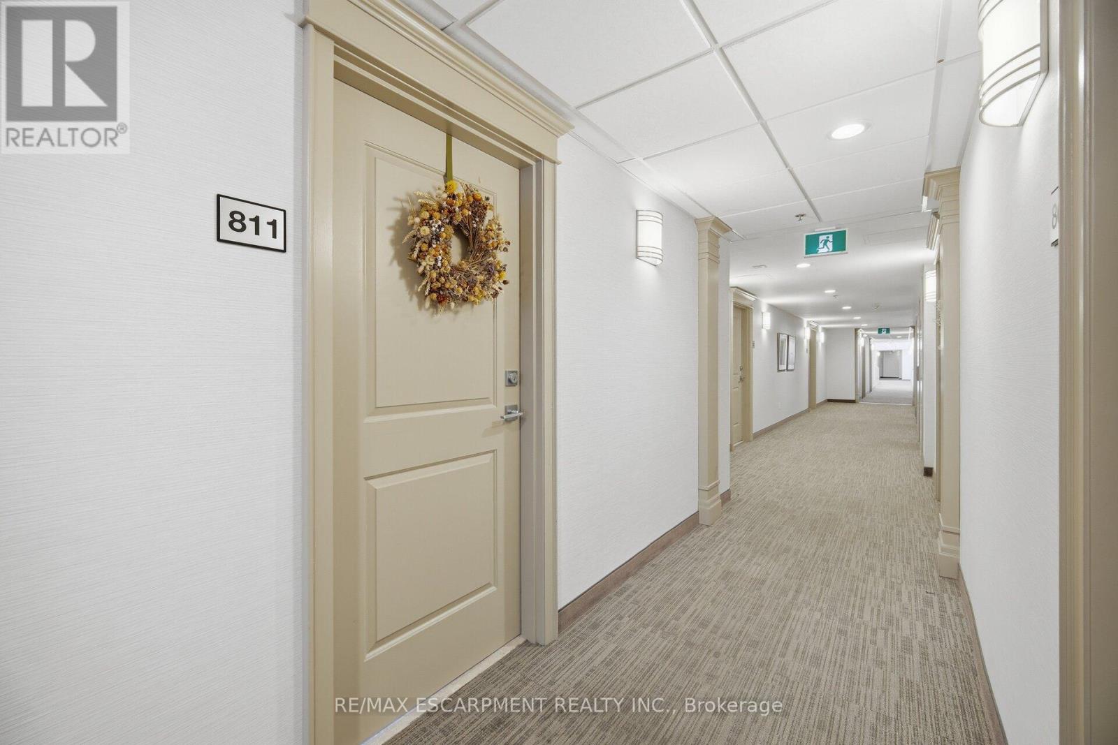 Ph #811 - 2486 Old Bronte Road, Oakville, Ontario  L6M 0Y4 - Photo 4 - W12738668