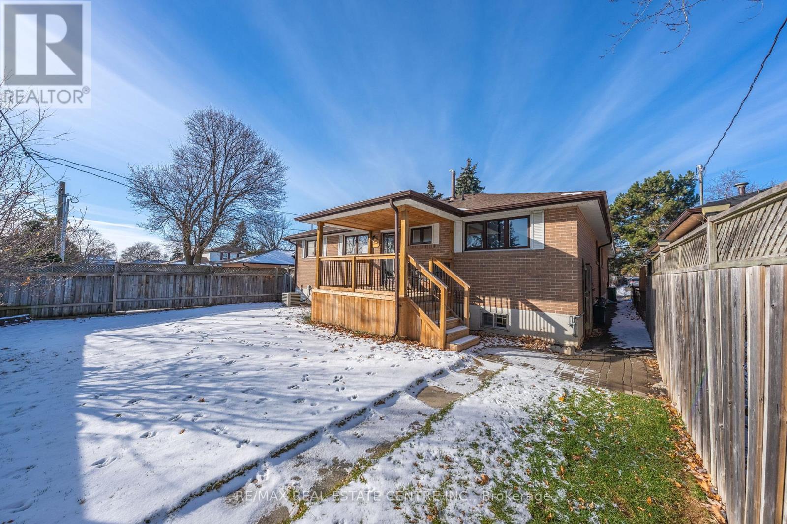 3 Dunn Place, Brampton, Ontario  L6T 1S2 - Photo 49 - W12738698