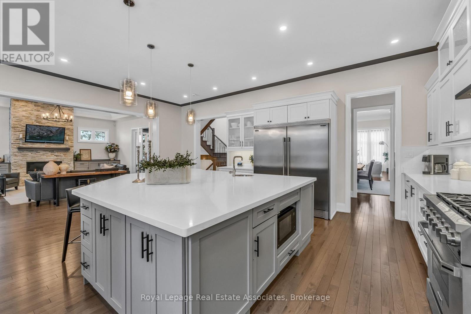 1285 Mineola Gardens, Mississauga, Ontario  L5G 3Y5 - Photo 14 - W12738704