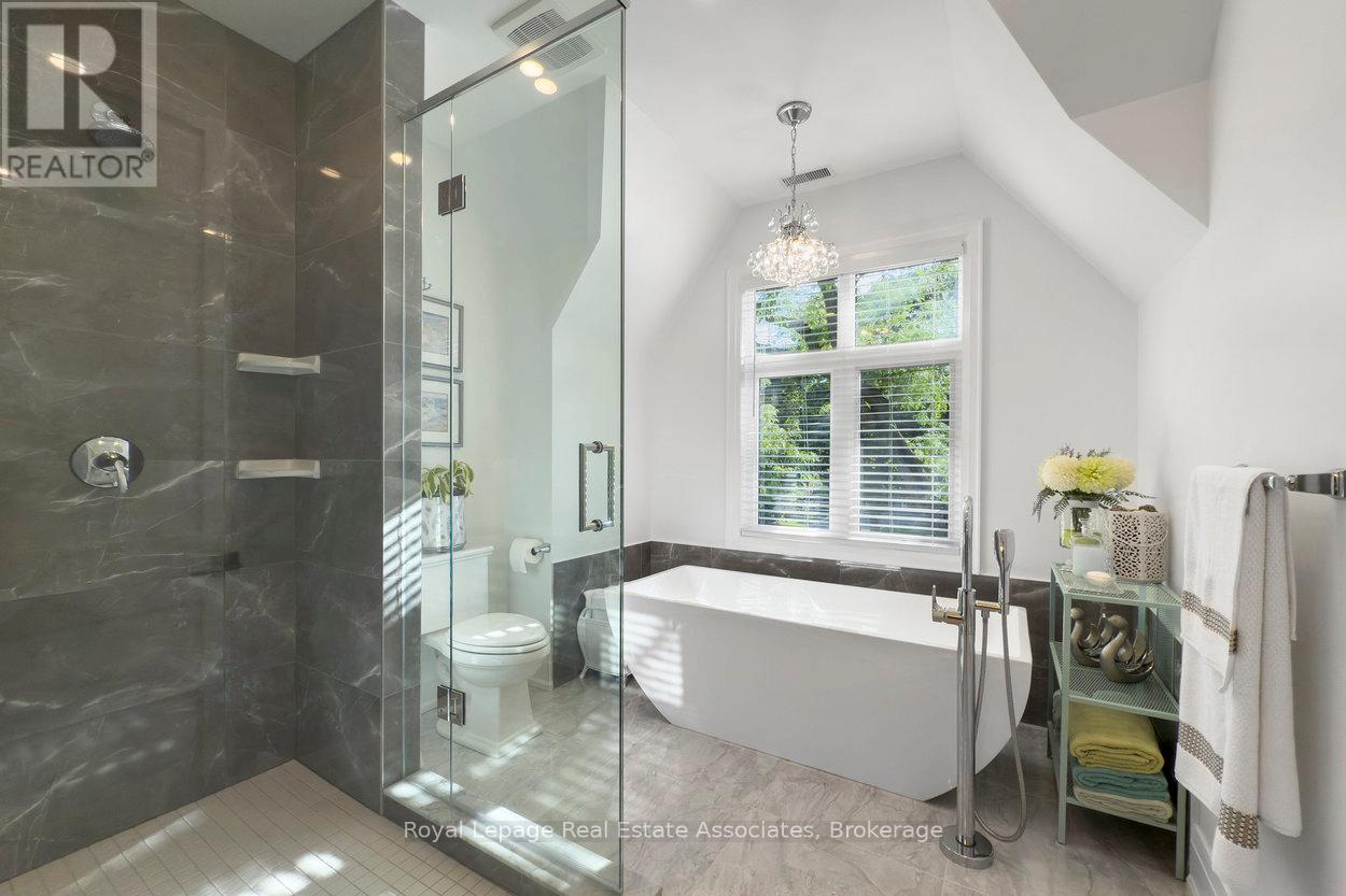 1285 Mineola Gardens, Mississauga, Ontario  L5G 3Y5 - Photo 35 - W12738704