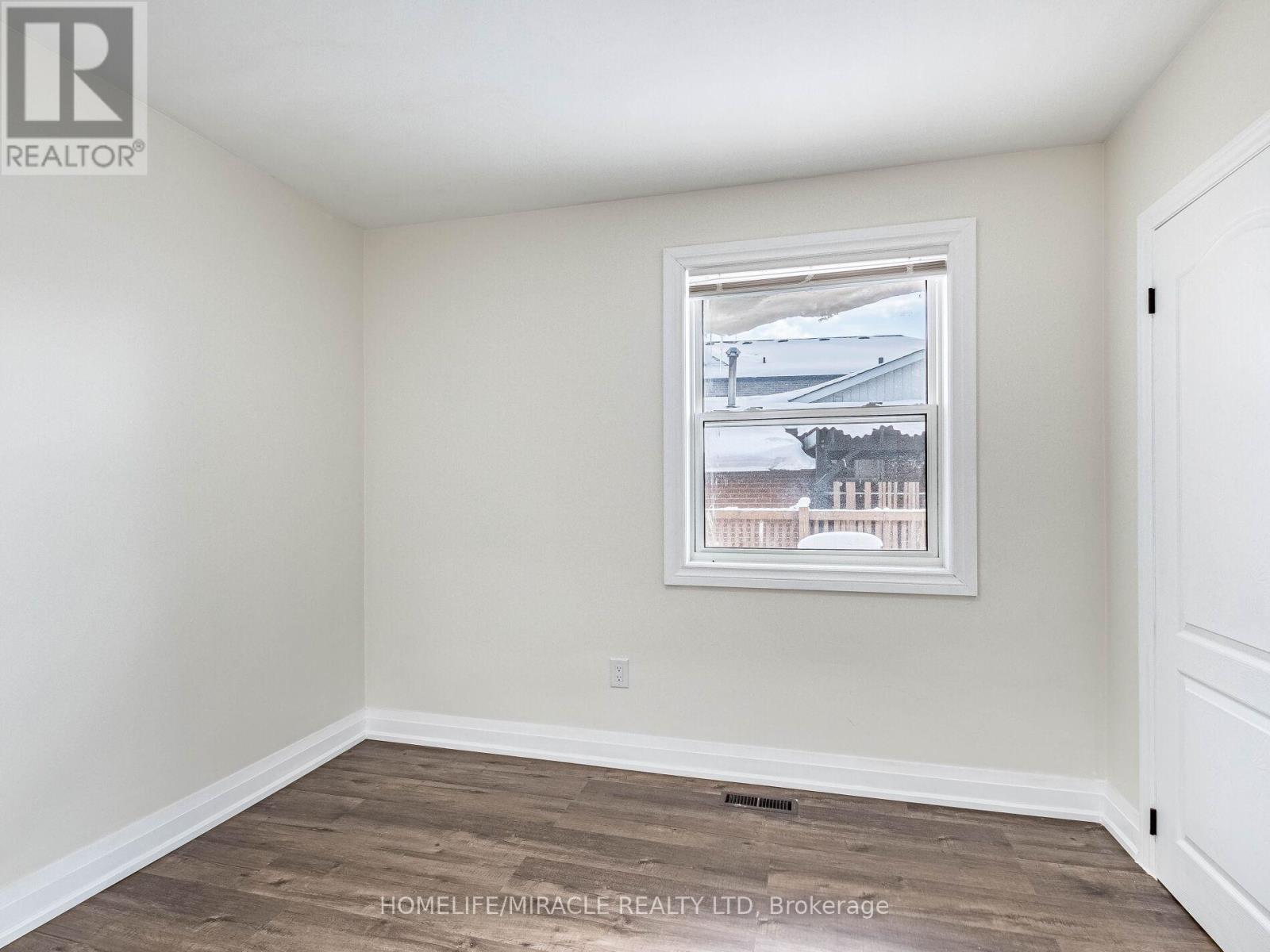 36 Mclaughlin Road N, Brampton (Northwood Park), Ontario  L6X 1Y5 - Photo 34 - W12738714