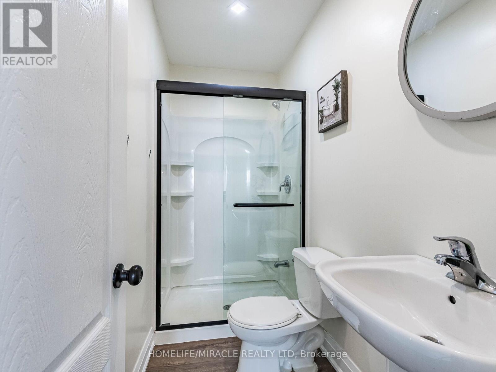 36 Mclaughlin Road N, Brampton (Northwood Park), Ontario  L6X 1Y5 - Photo 38 - W12738714