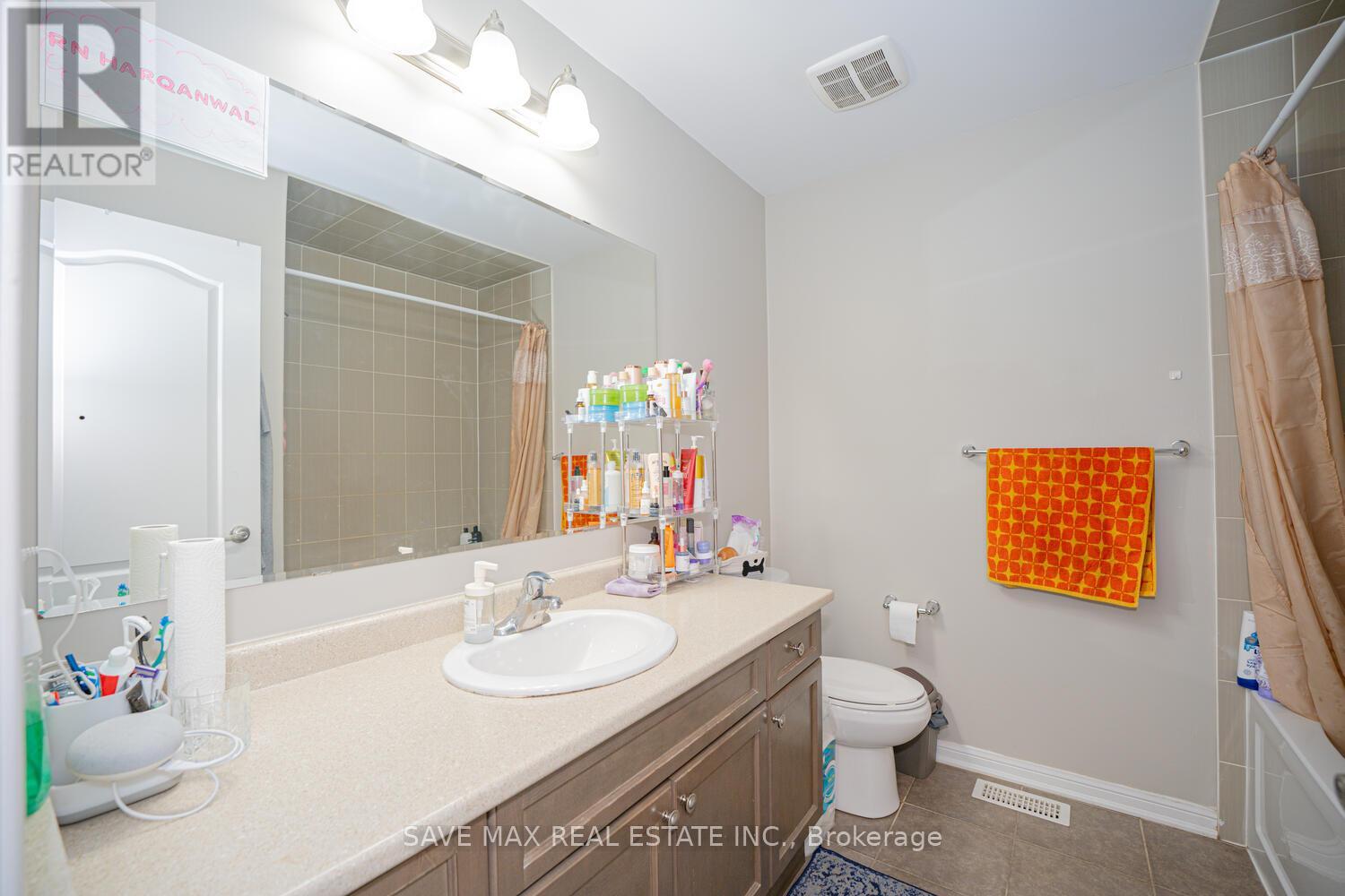 Upper - 131 Vanhorne Close, Brampton, Ontario  L7A 4E9 - Photo 29 - W12738756