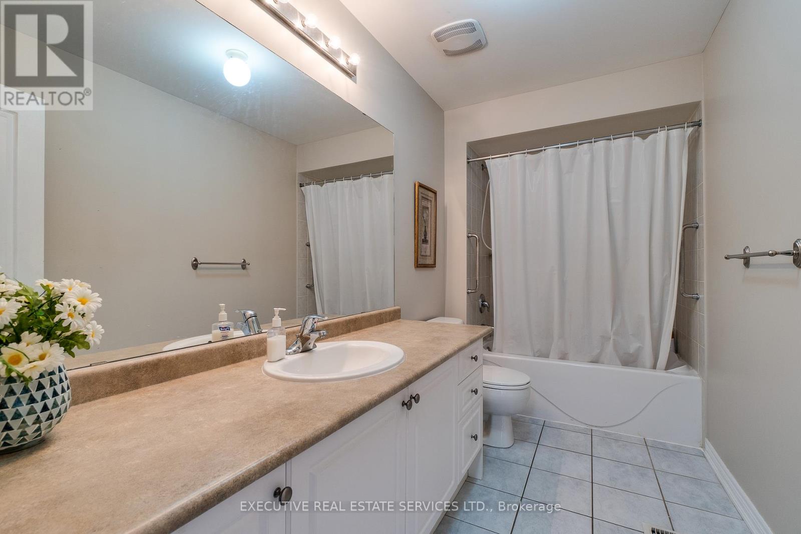 44 Moldovan Drive, Brampton, Ontario  L6R 0E4 - Photo 34 - W12738796