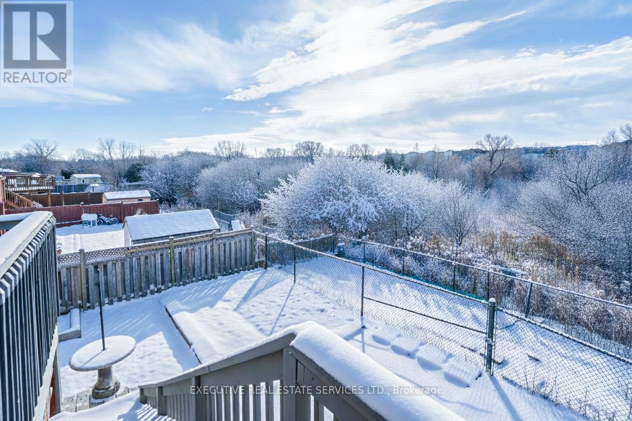 44 Moldovan Drive, Brampton, Ontario  L6R 0E4 - Photo 5 - W12738796