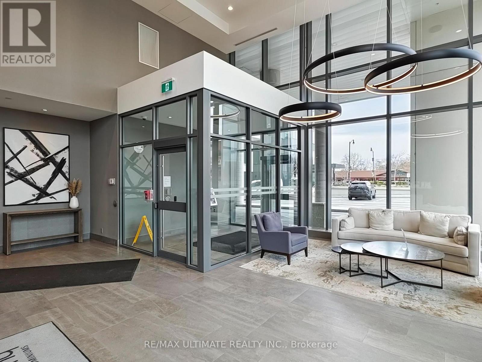 1106 - 15 Lynch Street, Brampton, Ontario  L6W 0C7 - Photo 2 - W12738828