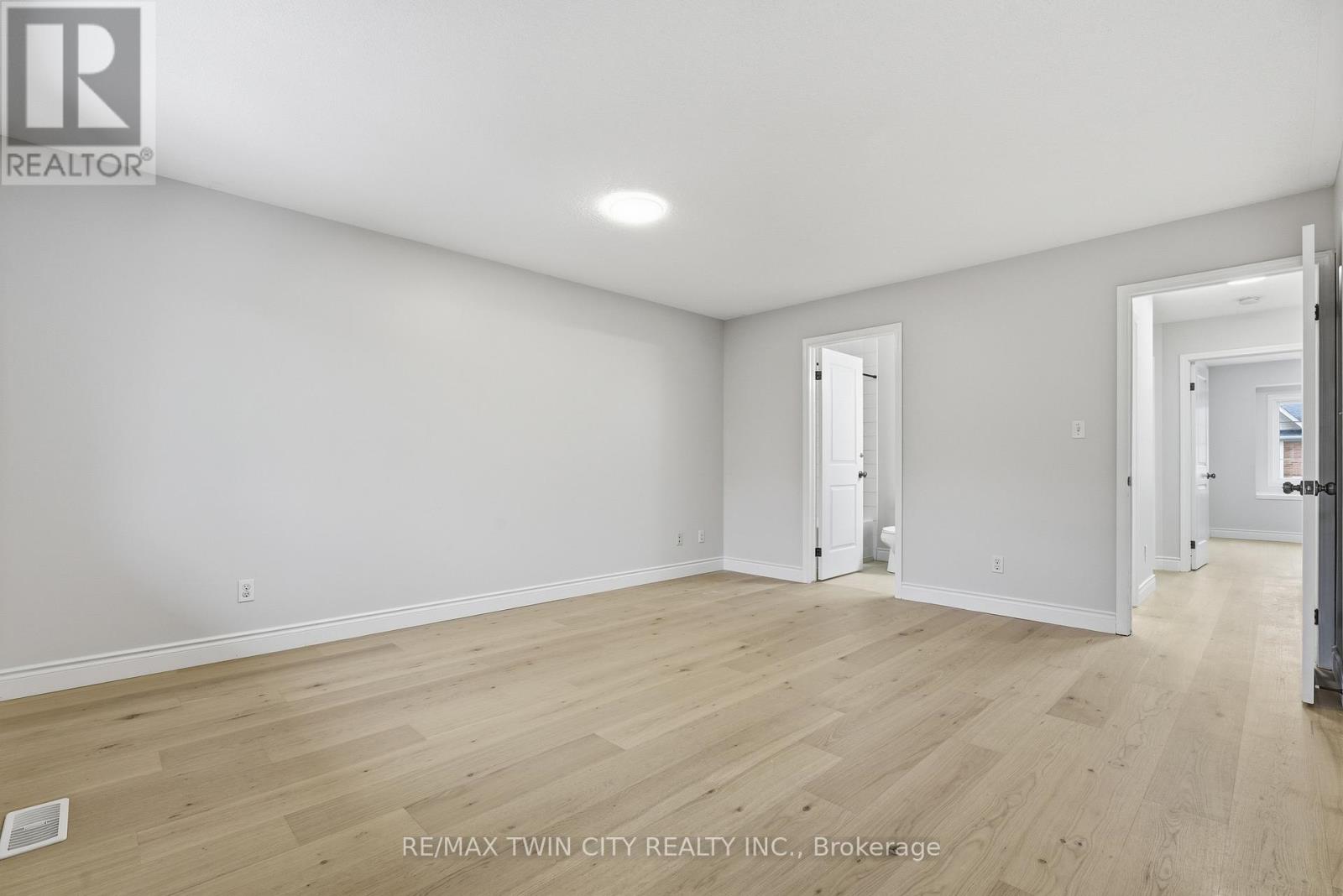 930 Zeller Crescent, Kitchener, Ontario  N2A 0C7 - Photo 21 - X12738642