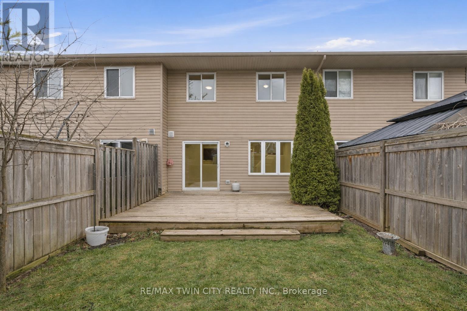 930 Zeller Crescent, Kitchener, Ontario  N2A 0C7 - Photo 31 - X12738642