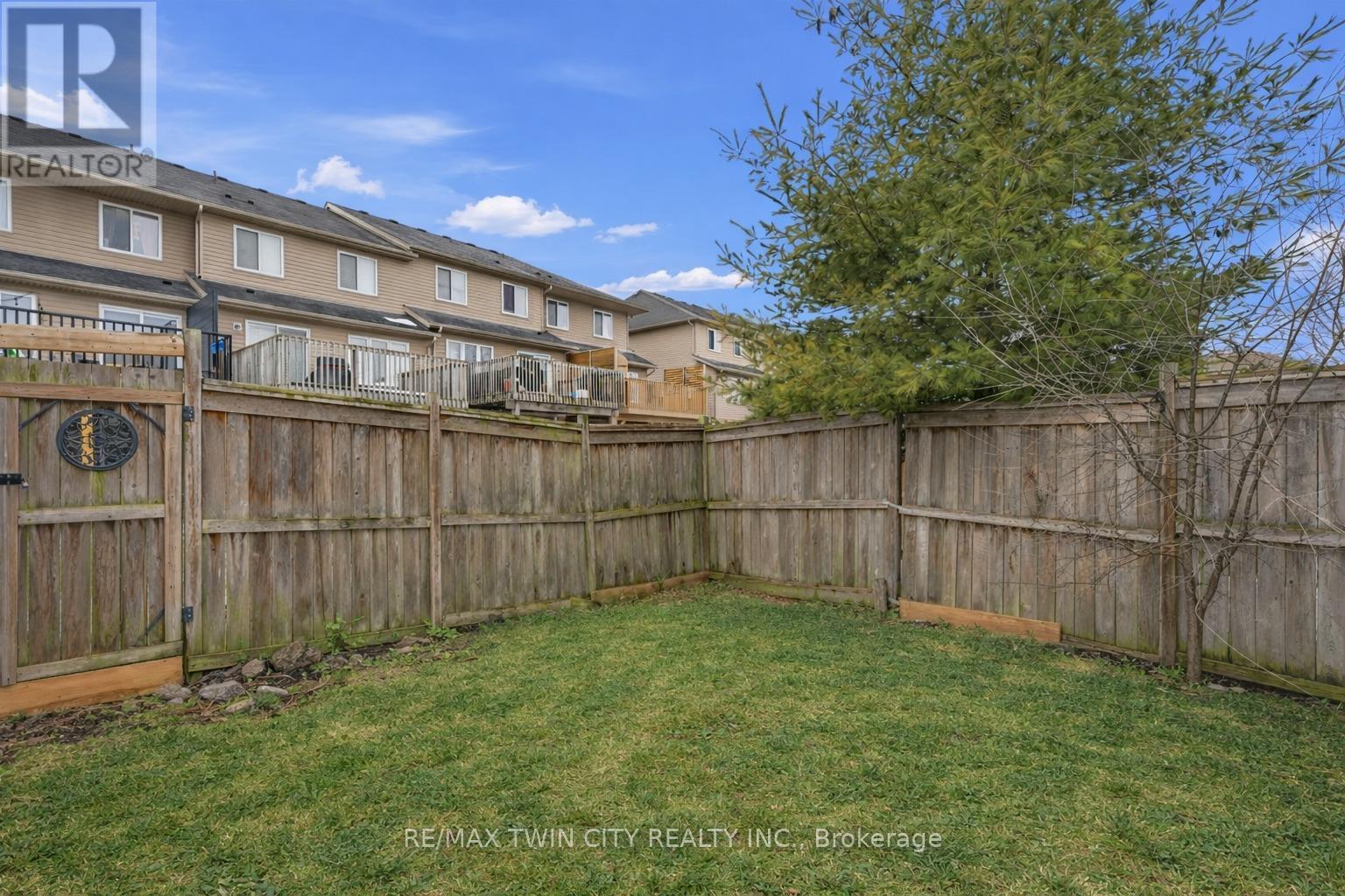 930 Zeller Crescent, Kitchener, Ontario  N2A 0C7 - Photo 33 - X12738642