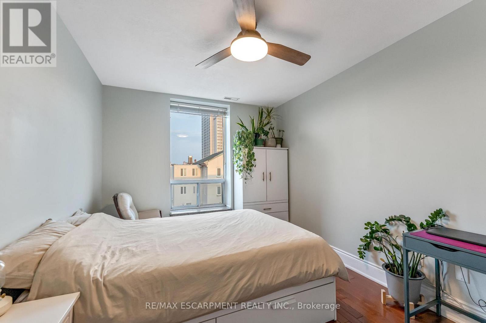 304 - 283 King Street E, Hamilton, Ontario  L8N 1B9 - Photo 4 - X12738648