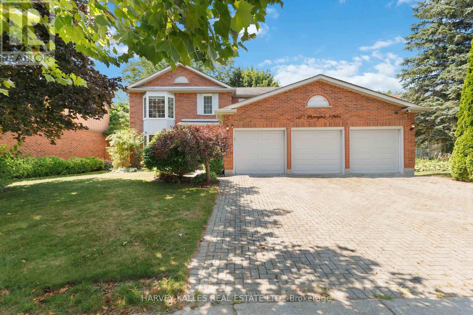 223 Sunnyside Drive, London North, Ontario  N5X 3R1 - Photo 2 - X12738720