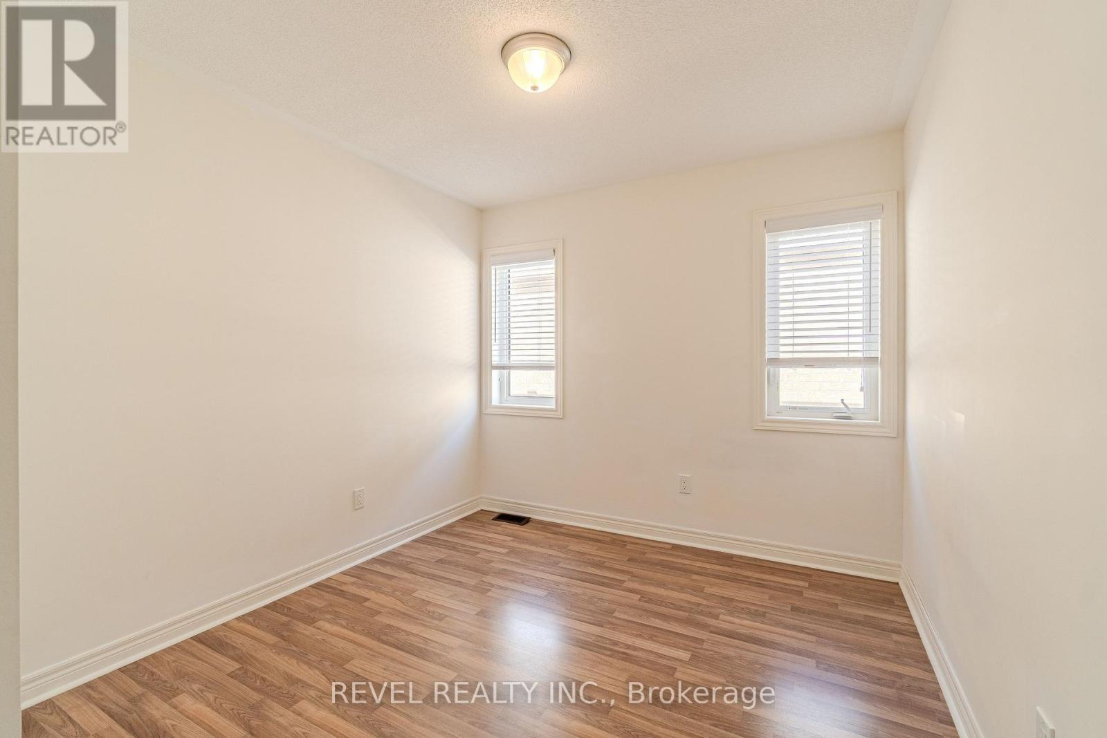 77 Barlow Place, Brant, Ontario  N3L 0H1 - Photo 23 - X12738722