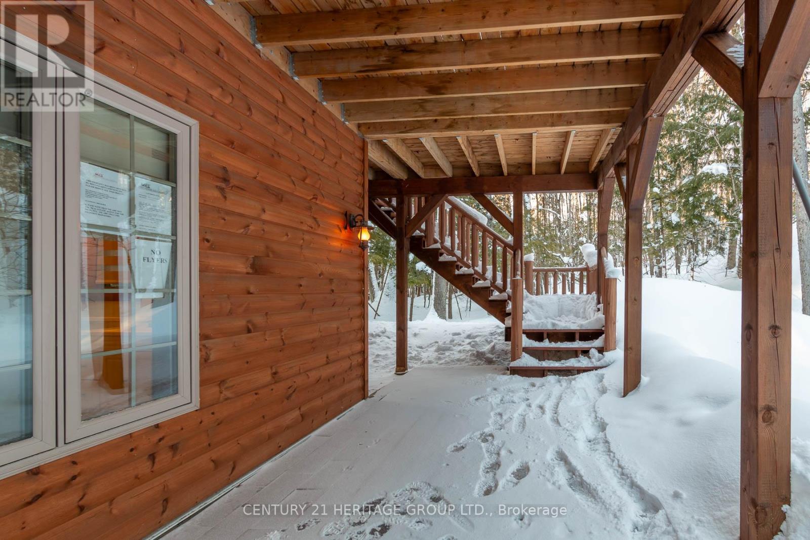 35 Keefer Street, Dysart Et Al, Ontario  K0M 1S0 - Photo 3 - X12738834