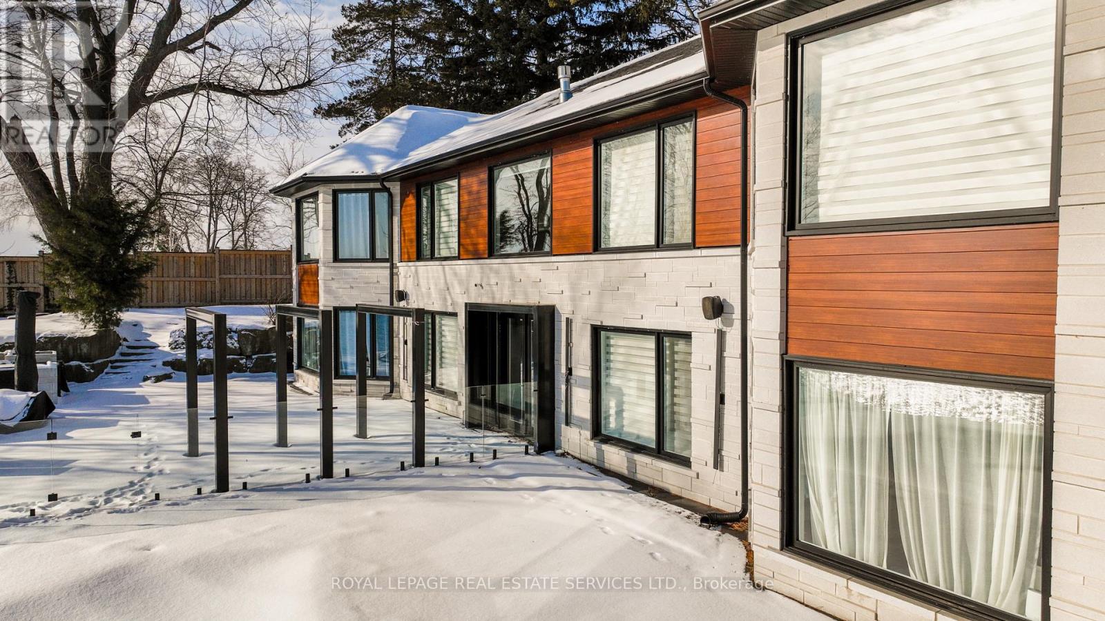 100 Appleby Place, Burlington, Ontario  L7L 2X1 - Photo 8 - W12680286