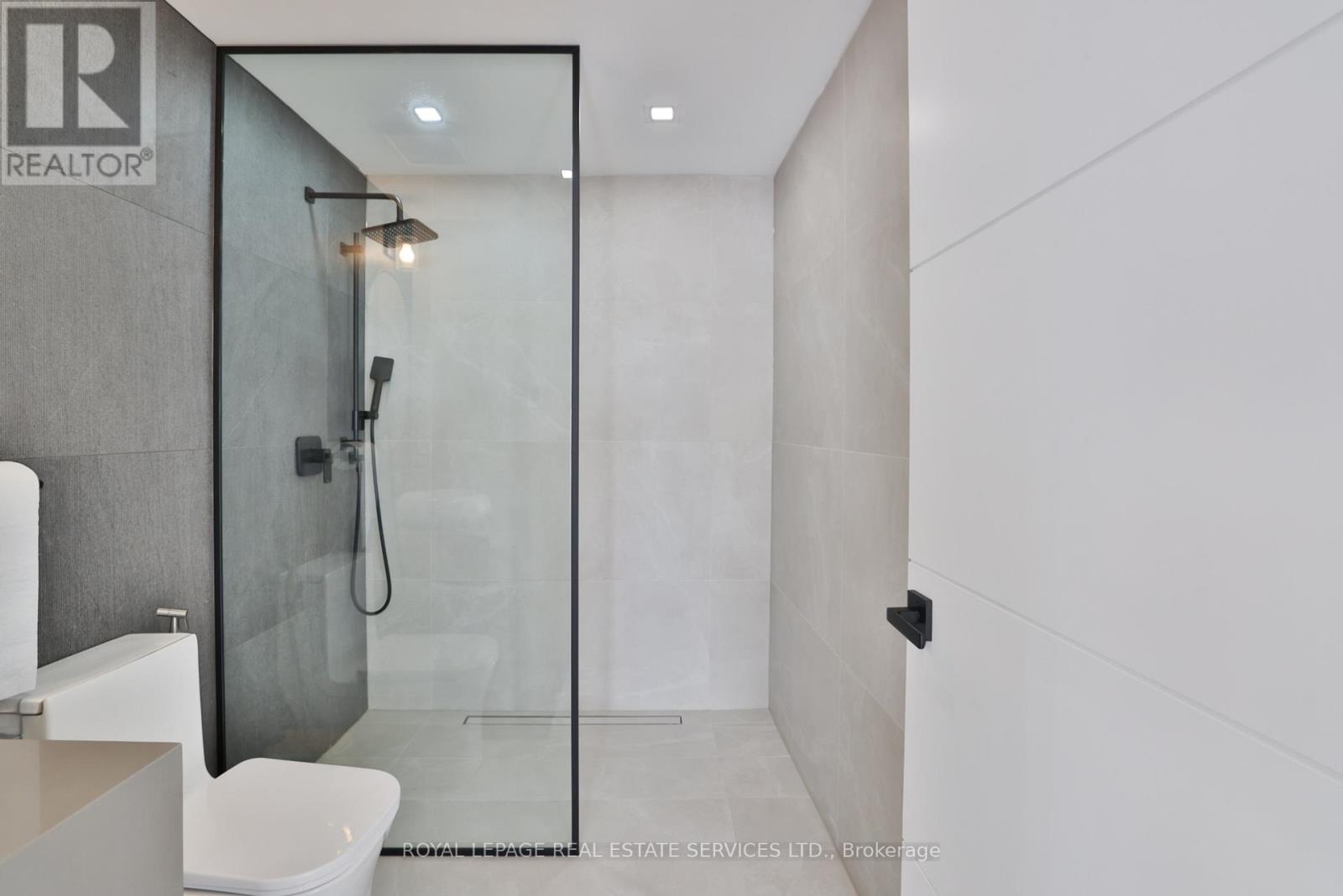 100 Appleby Place, Burlington, Ontario  L7L 2X1 - Photo 46 - W12680286