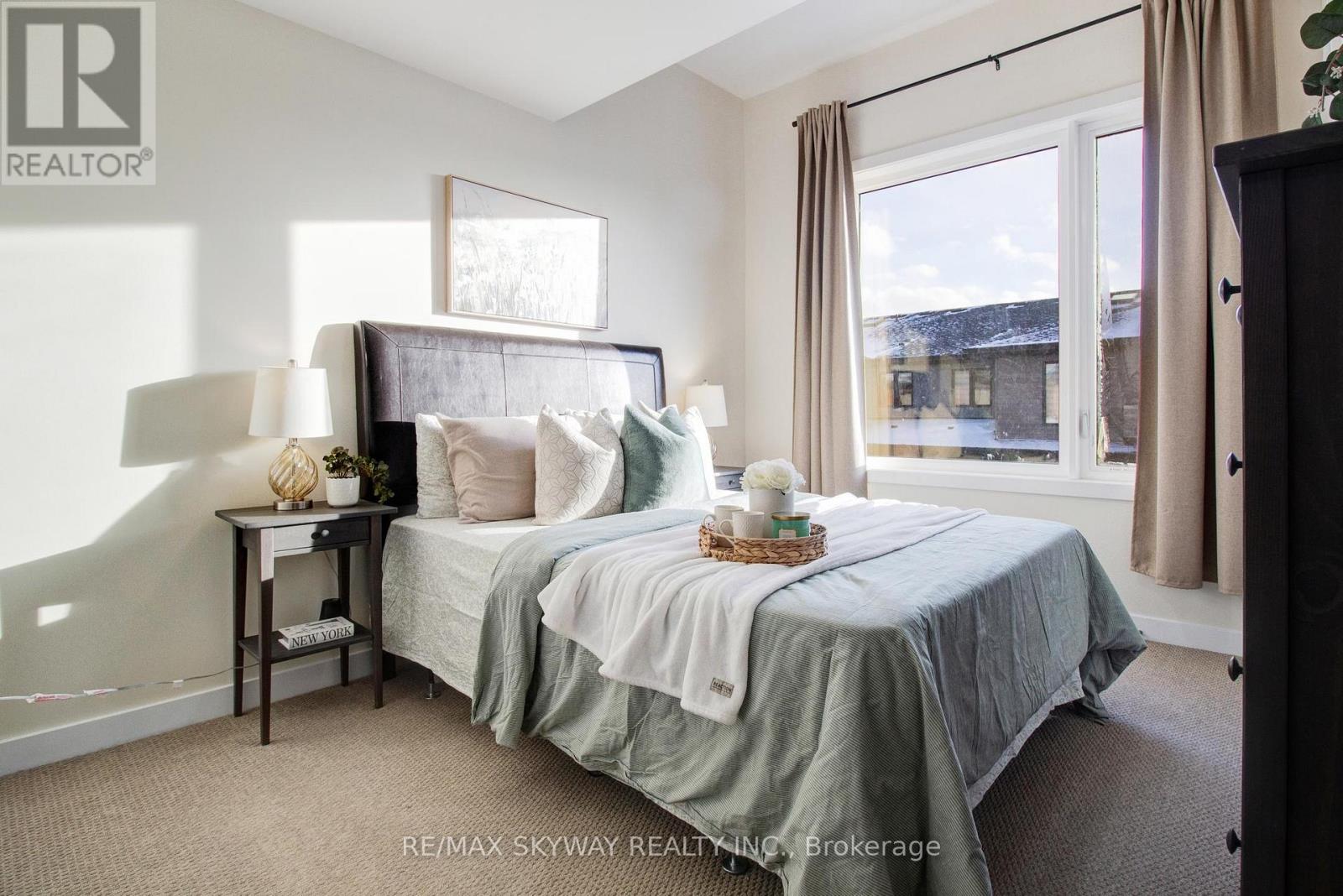 130 - 590 North Service Road, Hamilton, Ontario  L8E 0K5 - Photo 34 - X12714348