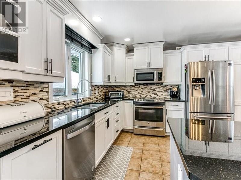 10 Riverbend Road, Greater Sudbury, Ontario  P3E 4N1 - Photo 4 - 2126259