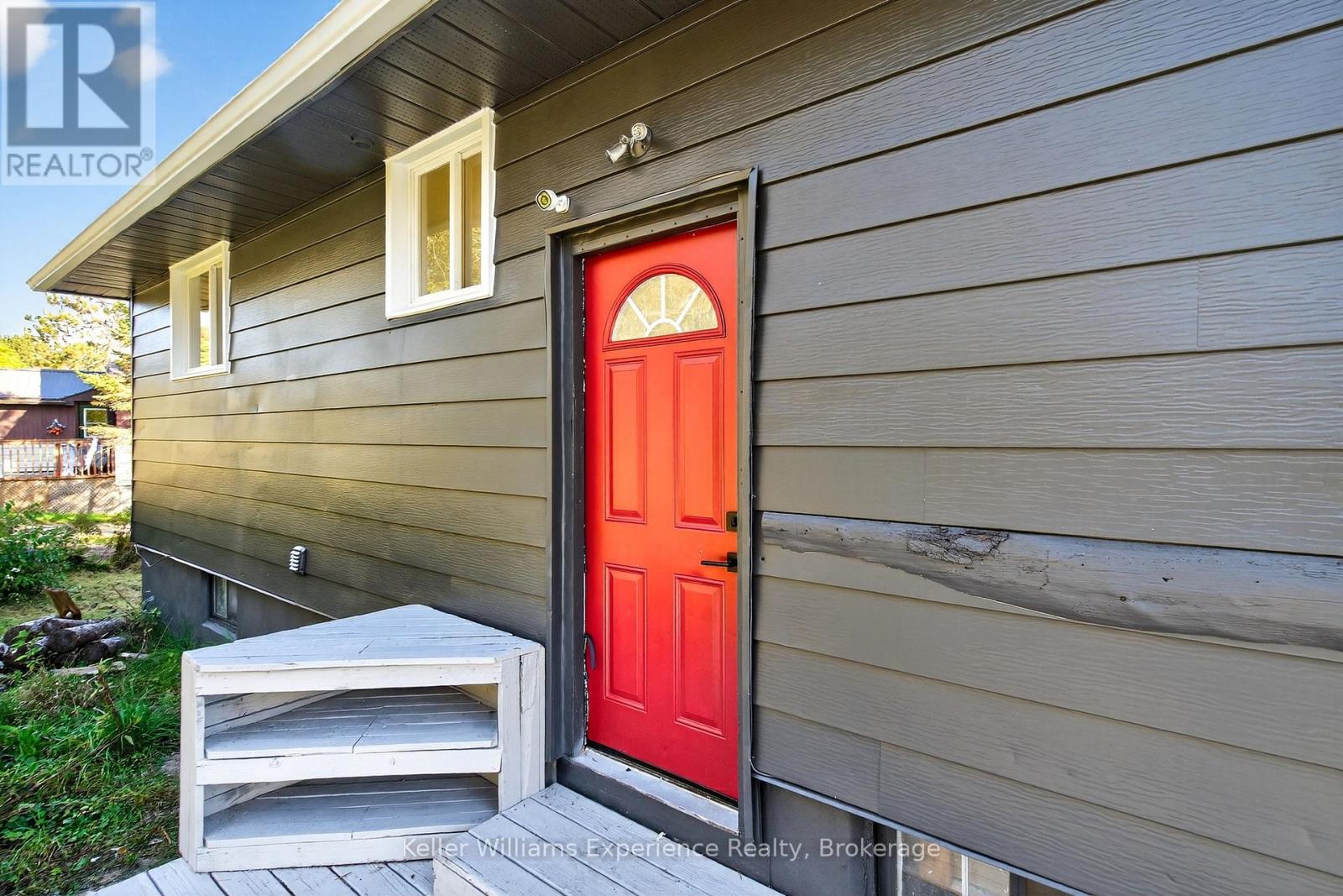 556 Champlain Road, Tiny, Ontario L9M 0C2 - Photo 37 - S12738918