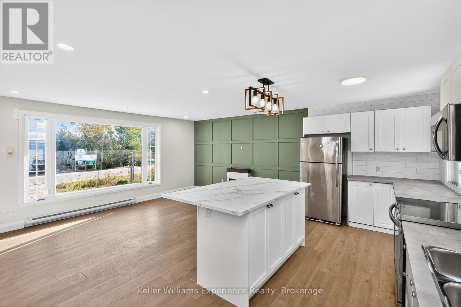 556 Champlain Road, Tiny, Ontario L9M 0C2 - Photo 8 - S12738918