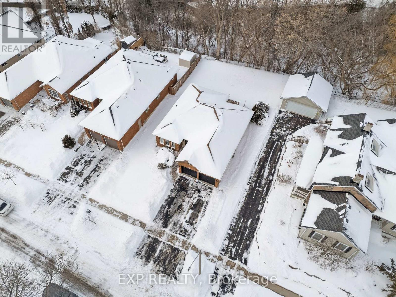 1036 Stone Cottage Crescent, Oshawa, Ontario  L1K 1Z4 - Photo 3 - E12738956