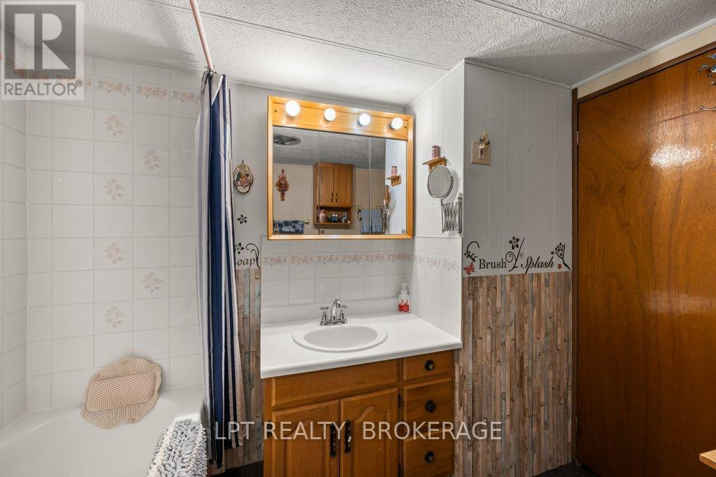 1023 Moon Road, Frontenac, Ontario  K0H 1T0 - Photo 37 - X12739006