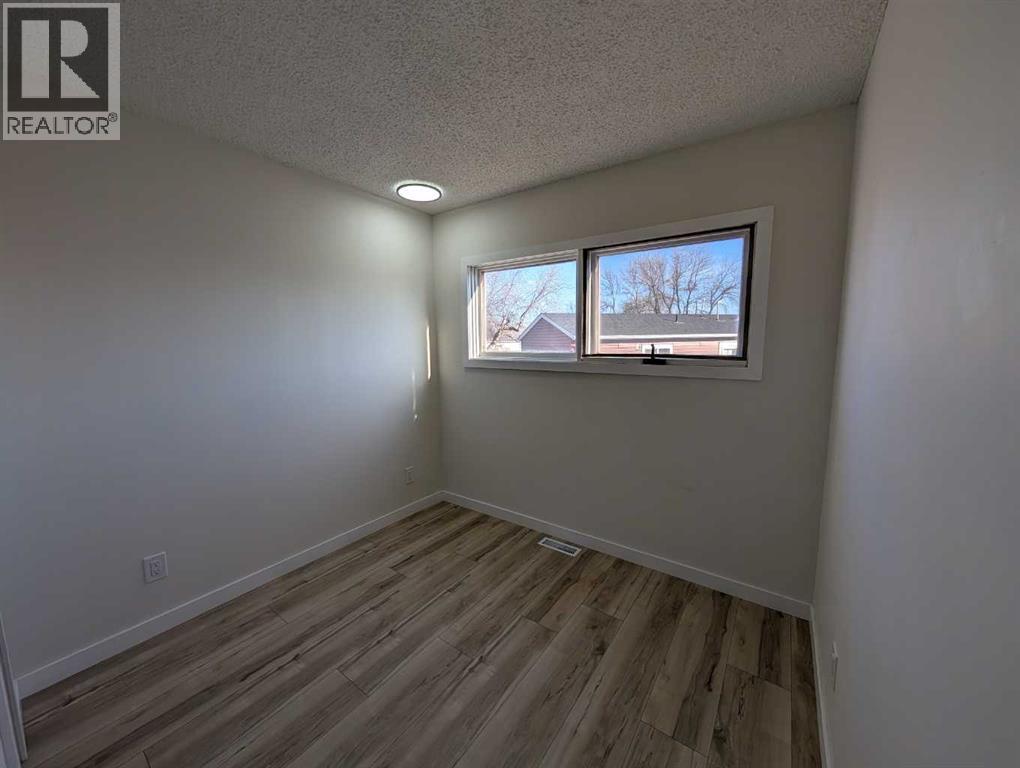 294 Fleet Street Sw, Medicine Hat, Alberta  T1A 7Z5 - Photo 24 - A2272149