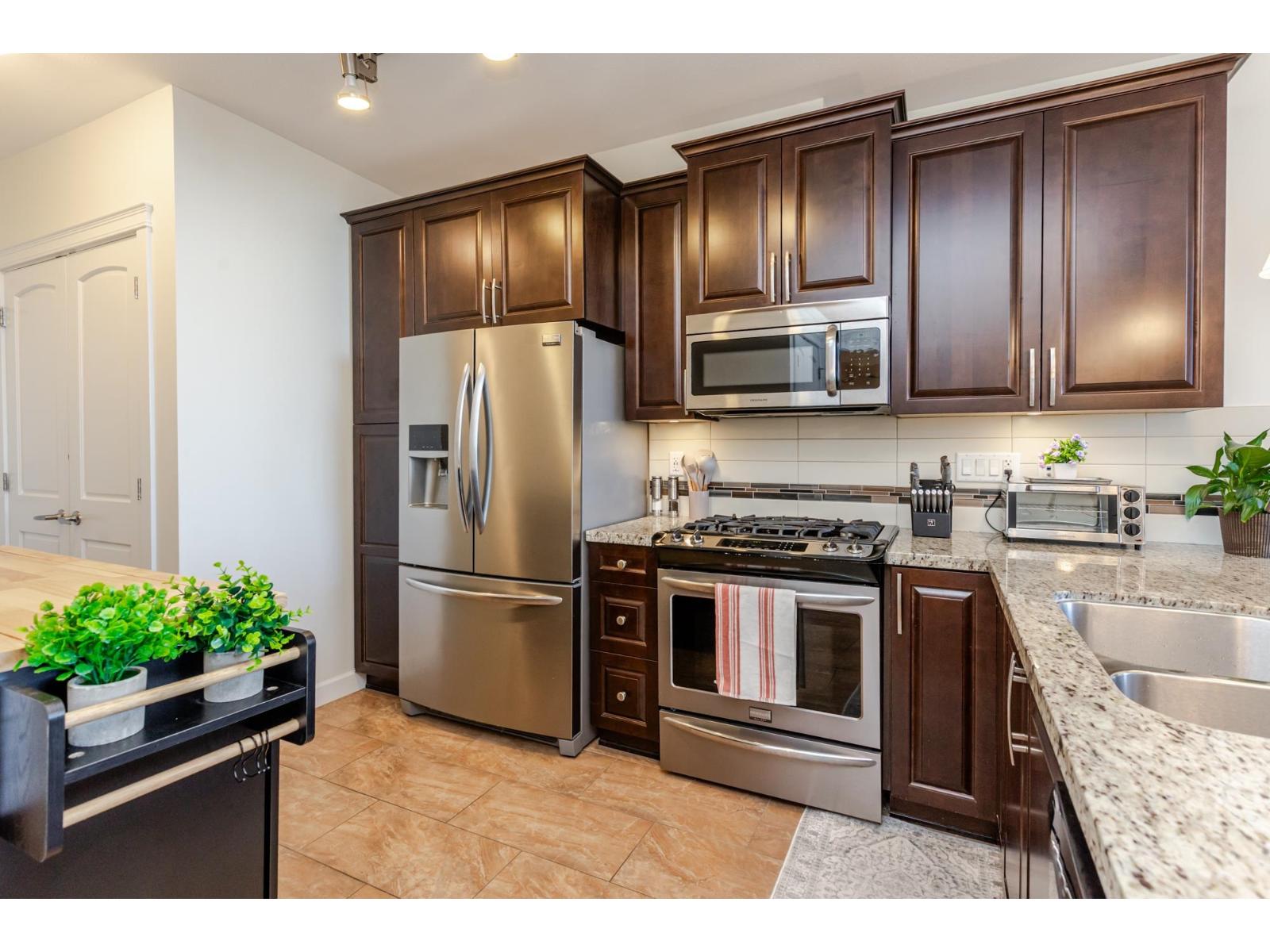 621 8067 207 Street, Langley, British Columbia  V2Y 0N9 - Photo 7 - R3084054