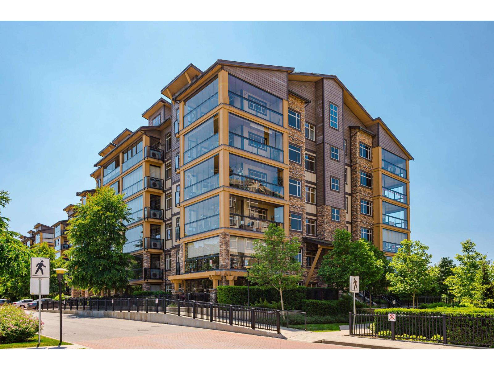 621 8067 207 Street, Langley, British Columbia  V2Y 0N9 - Photo 3 - R3084054