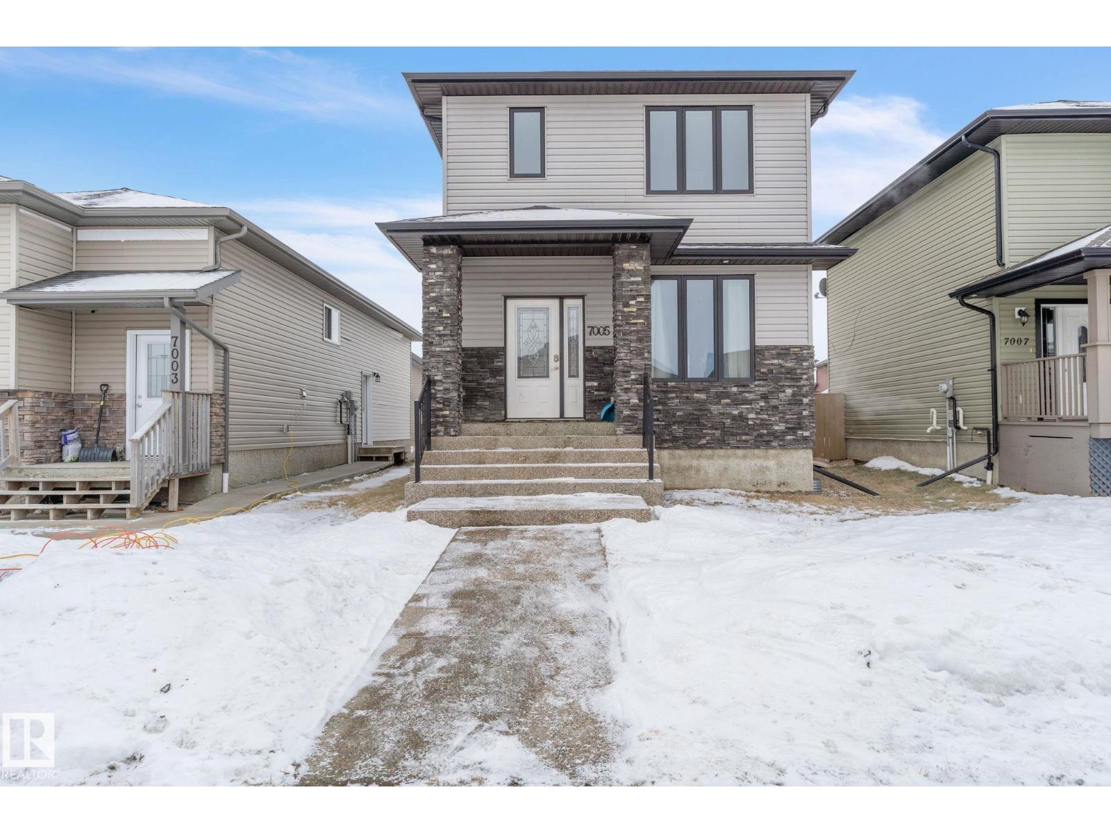 7005 50 Av, Camrose, Alberta  T4V 5C6 - Photo 2 - E4471414