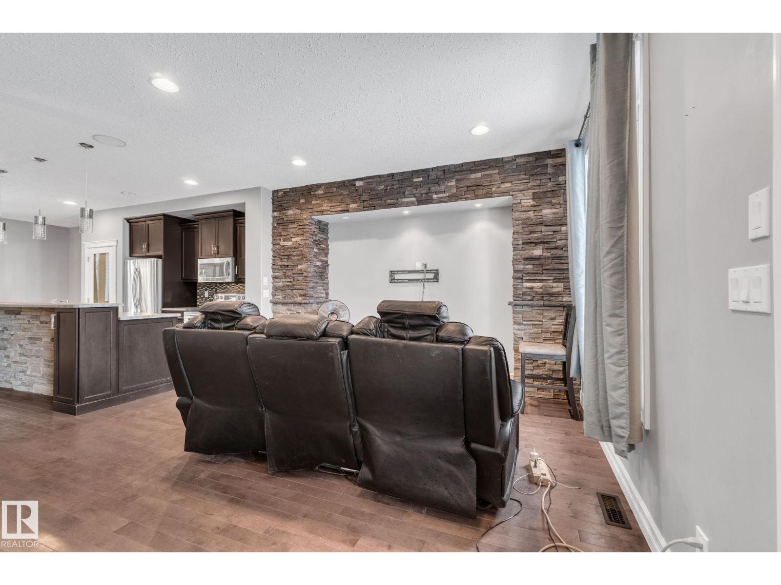 7005 50 Av, Camrose, Alberta  T4V 5C6 - Photo 4 - E4471414