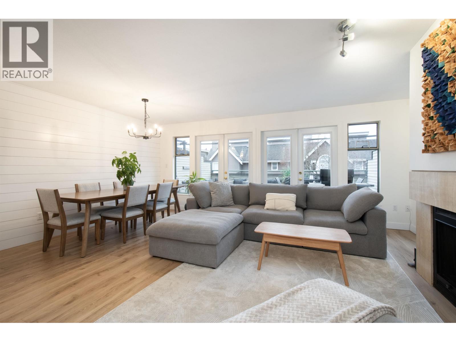 5 229 E 8th Street, North Vancouver, British Columbia  V7L 1Y9 - Photo 5 - R3084501