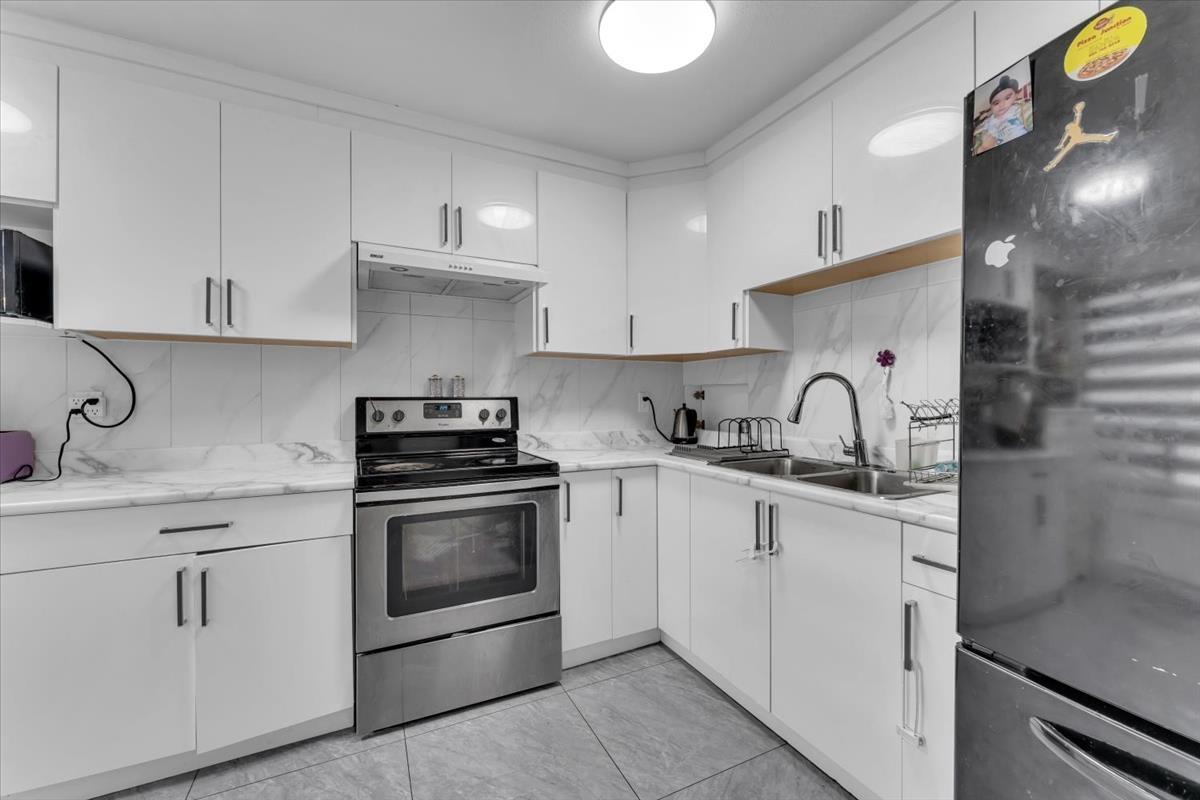 23 3075 Trethewey Street, Abbotsford, British Columbia  V2T 3R4 - Photo 2 - R3084264