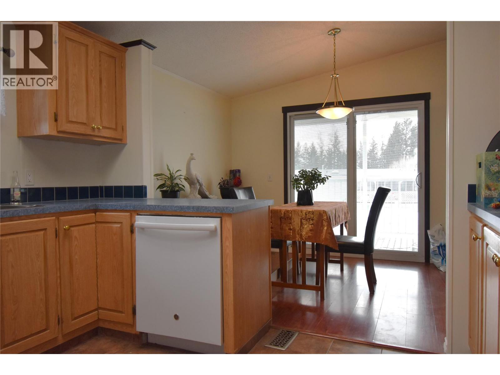 324 Mission Place, Cranbrook, British Columbia  V1C 6P7 - Photo 4 - 10374089