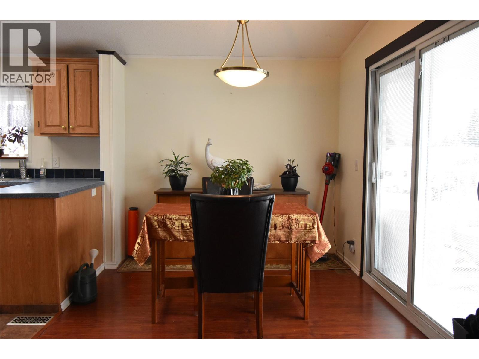 324 Mission Place, Cranbrook, British Columbia  V1C 6P7 - Photo 5 - 10374089