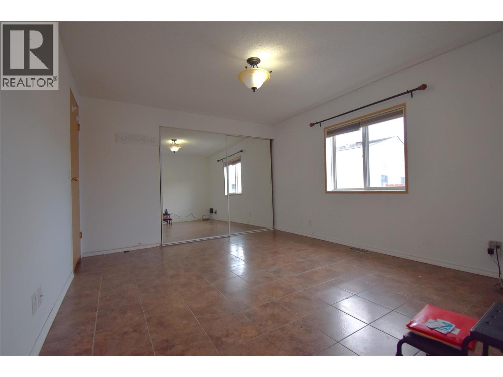 324 Mission Place, Cranbrook, British Columbia  V1C 6P7 - Photo 7 - 10374089