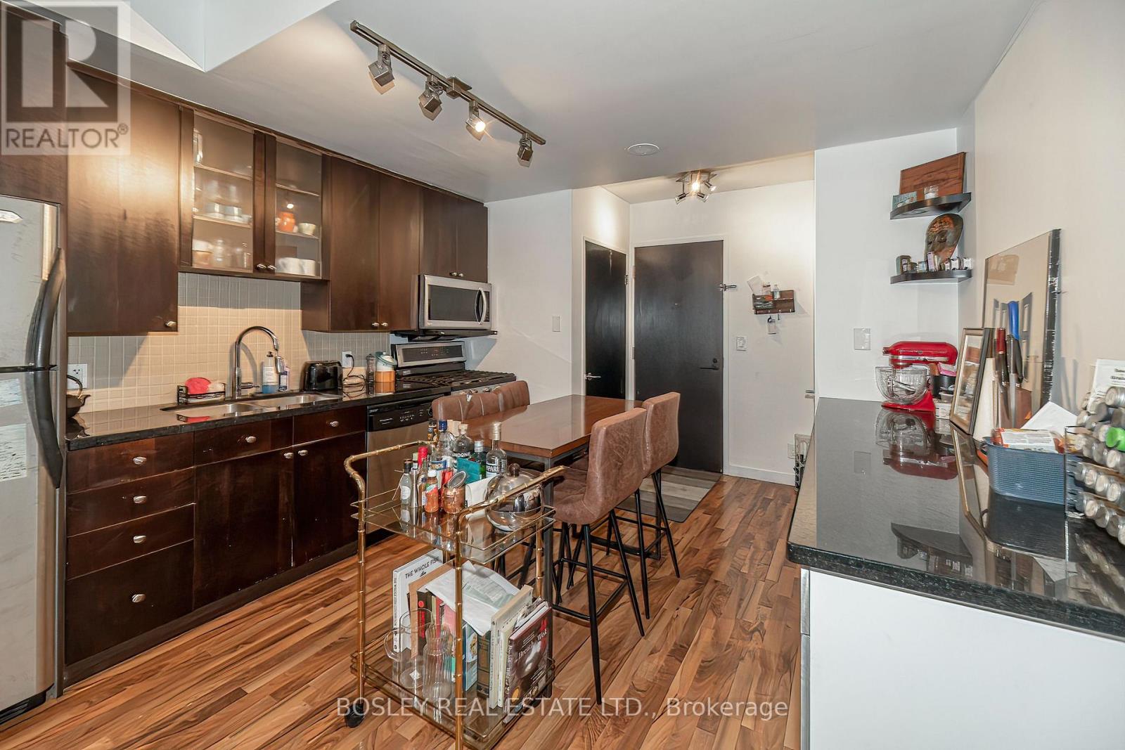 201 - 1 Shaw Street, Toronto, Ontario  M6K 0A1 - Photo 6 - C12738984
