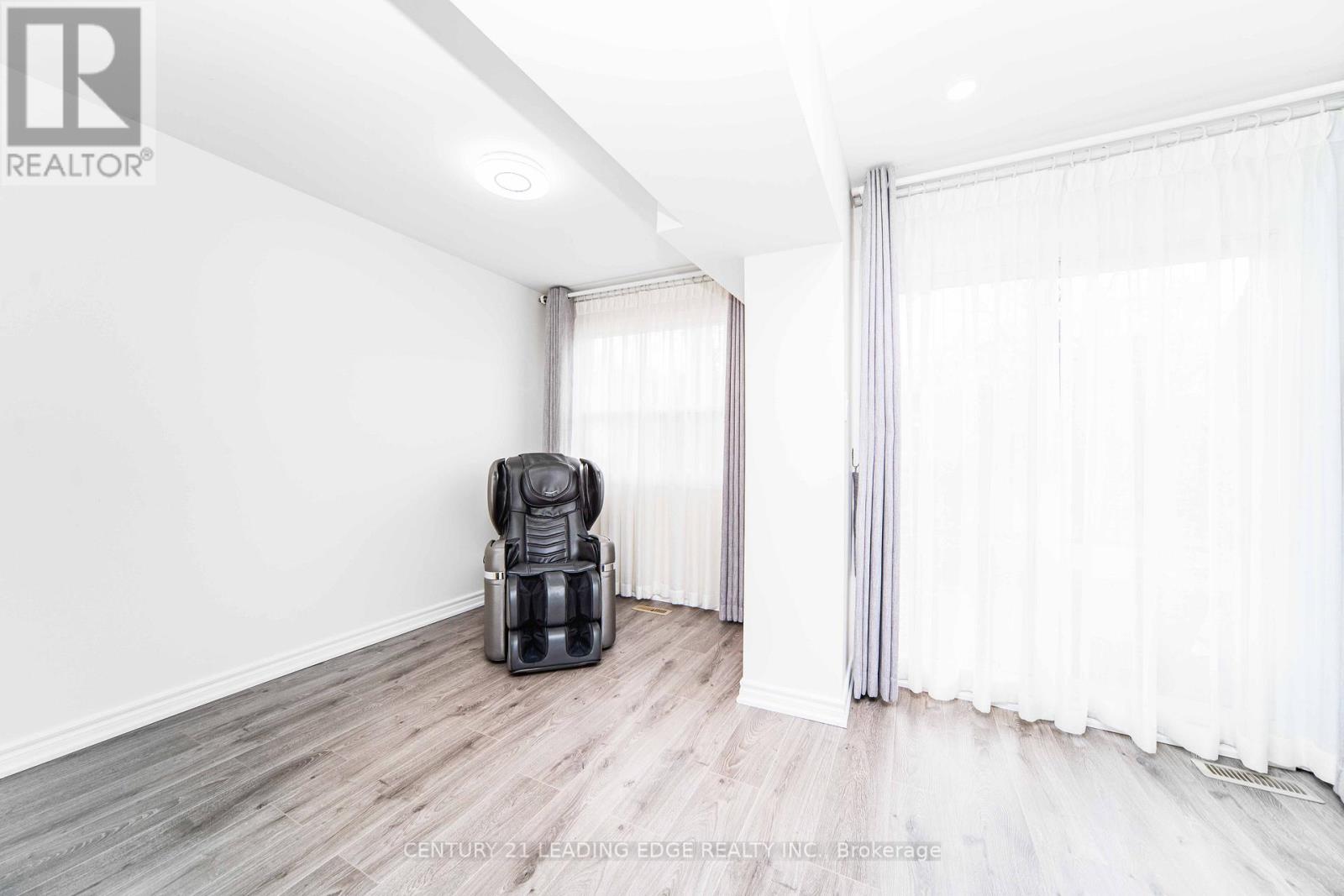 52 - 55 Brimwood Boulevard, Toronto, Ontario  M1V 1E4 - Photo 4 - E12738980